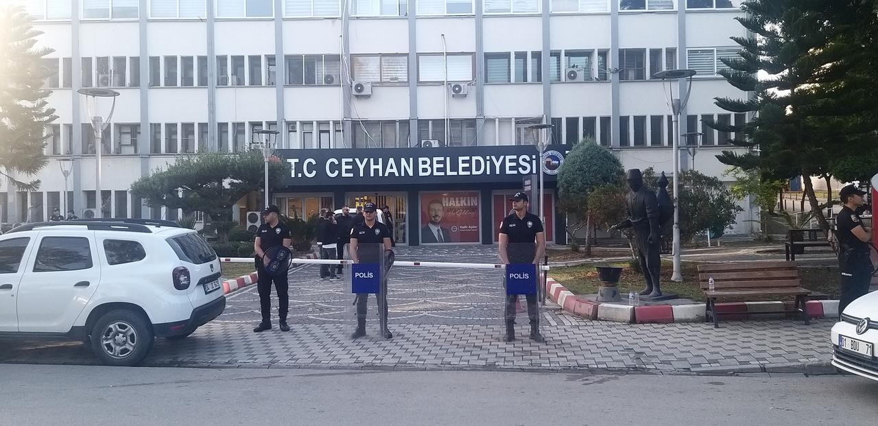 Police units have implemented security measures around the Ceyhan Municipality in Adana, Türkiye on 31 May, 2025. (AA Photo)
