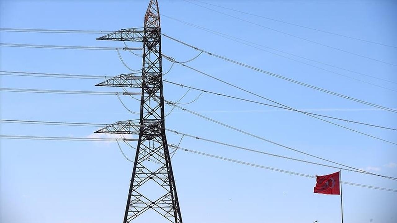 Türkiye to double power exports to Iraq, expanding interconnection line to 600 MW