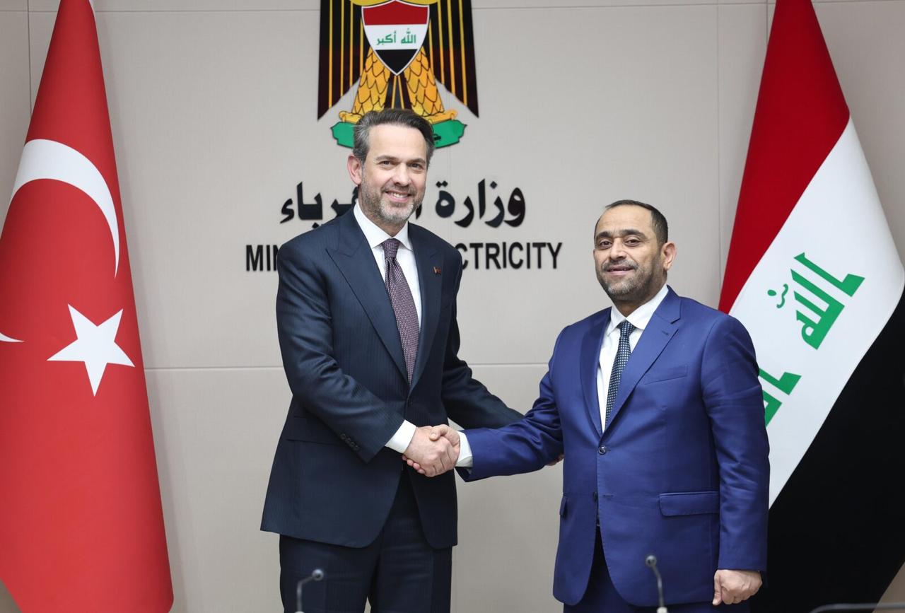 Türkiye's Energy and Natural Resources Minister Alparslan Bayraktar (left) meets with Iraq’s Minister of Electricity Ziyad Ali Fadhil (right) during his visit to Baghdad, Iraq, on Mar. 16, 2025. (AA Photo)