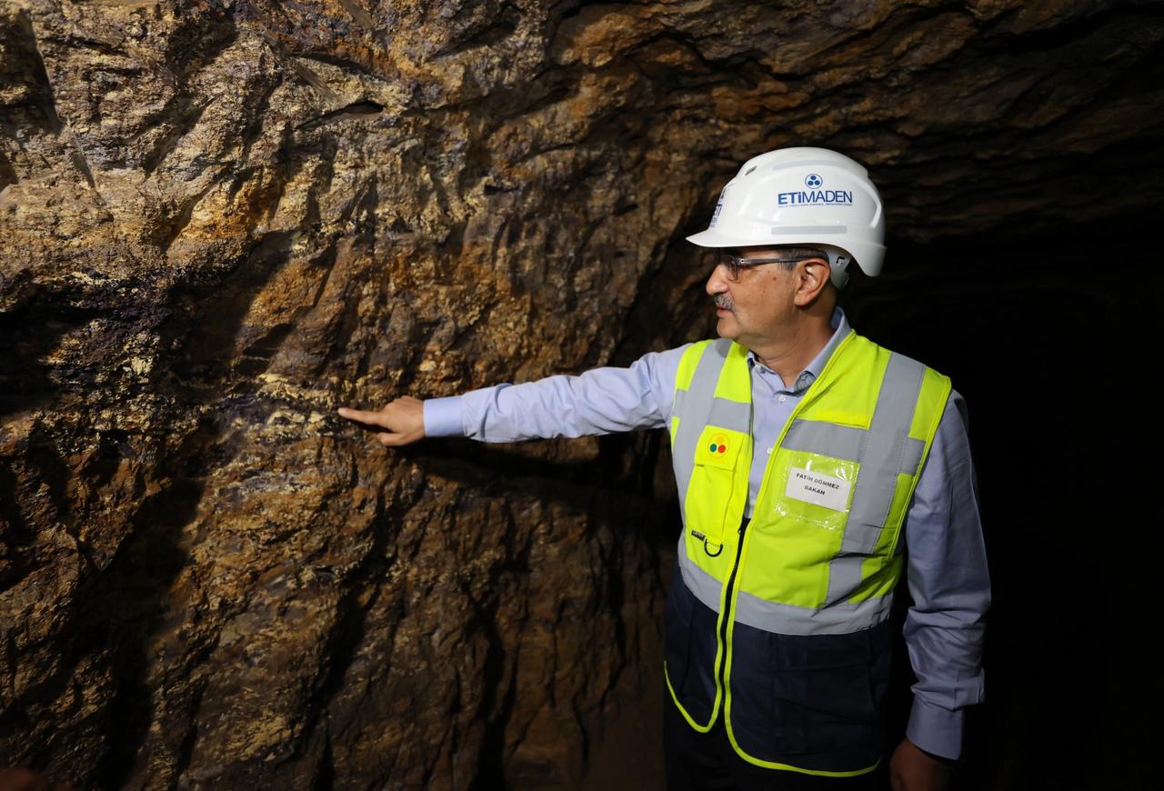 Then-Energy Minister Fatih Donmez visits a rare earth site in Eskisehir, claimed to be among the world’s largest, July 1, 2022. (Handout)