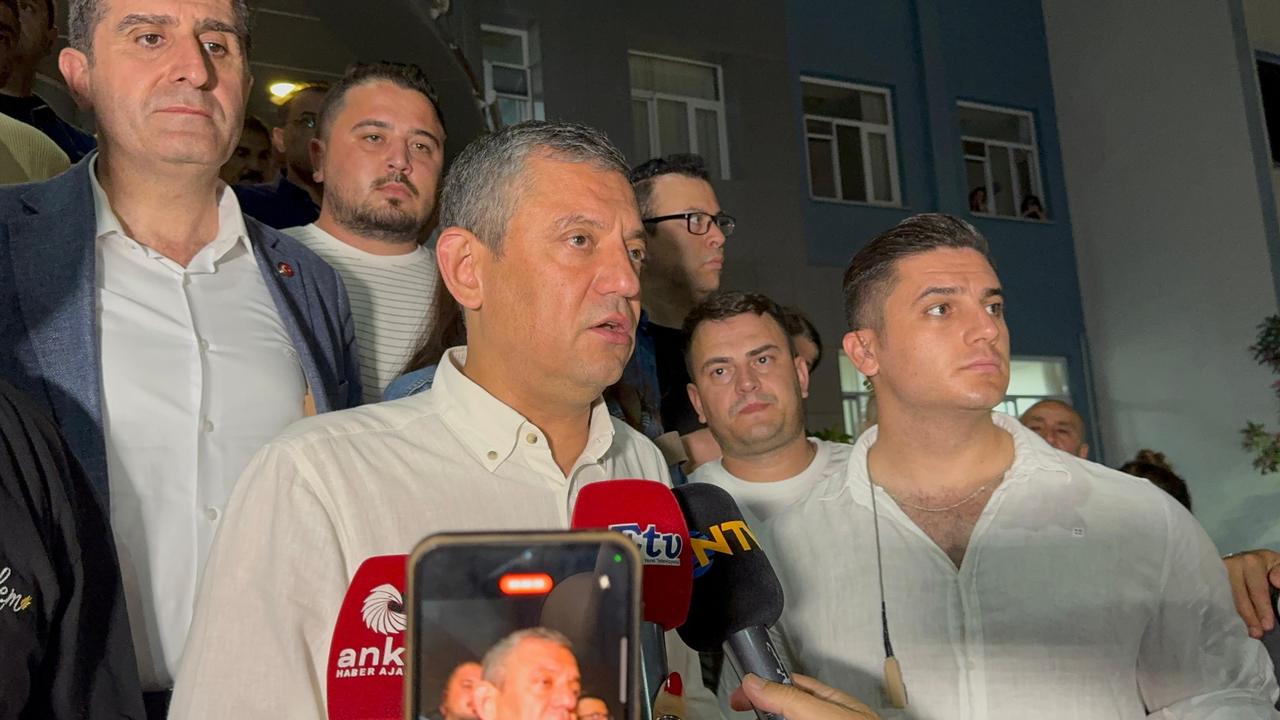 CHP Chairman Ozgur Ozel (center) made a statement regarding the health condition of Ferdi Zeyrek, Mayor of Manisa, who was hospitalized after being electrocuted at his home, in front of the hospital on June 7, 2025. (AA Photo)