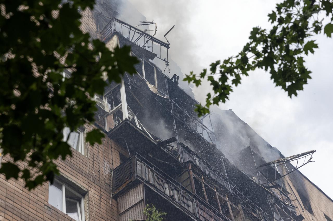 KHARKIV, UKRAINE - JUNE 7: Smoke rises from a residential building after a Russian attack on Kharkiv, Ukraine on June 7, 2025. At least one person was killed and 17 others injured in the attack, Kharkiv Mayor Ihor Terekhov told RBC-Ukraine. RBC-Ukraine also reported more than explosions were heard during the attacks which lasted more than and hour and a half. ( Daniel Carde - Anadolu Agency )