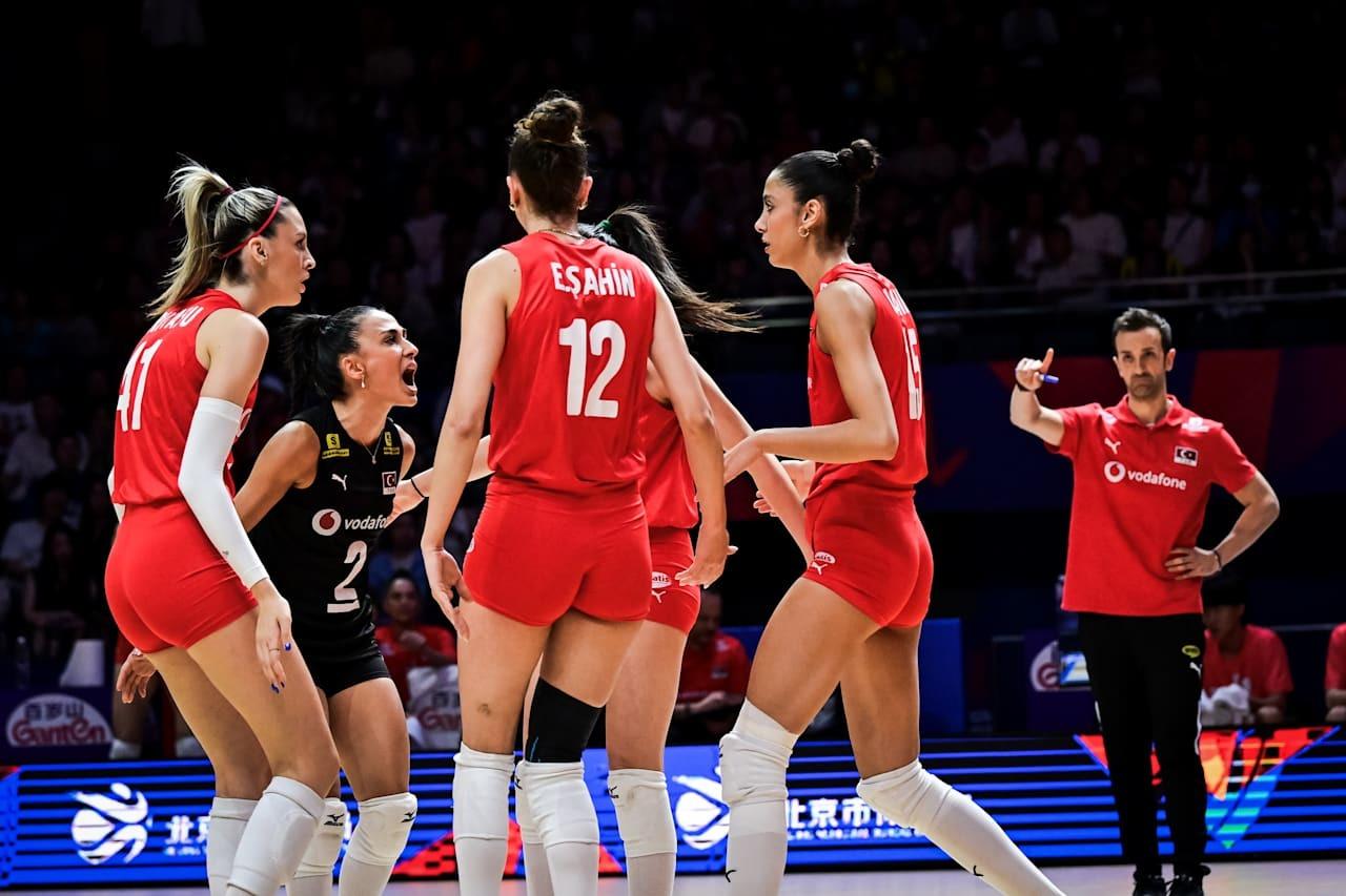 Türkiye women’s volleyball team players celebrate point in Beijing, China, June 7, 2025. (via X)