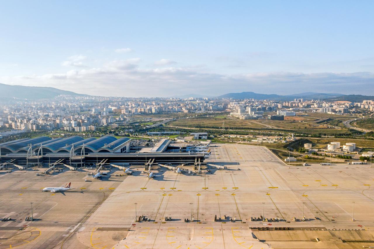 Aerial view of Istanbul’s Sabiha Gokcen Airport in Türkiye, accessed on June 7, 2025. (Adobe Stock Photo)