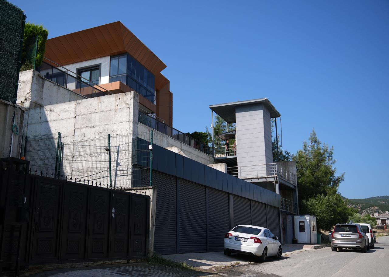 The house of Metropolitan Mayor Ferdi Zeyrek, who was electrocuted at his home in Manisa on June 7, 2025. (AA Photo)