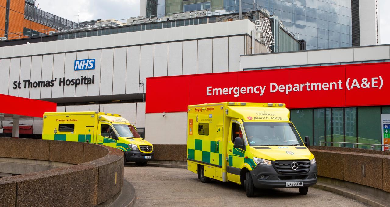 Emergency ambulances from the NHS London Ambulance Service arrive at the Emergency Department of St Thomas' Hospital in London, UK, accessed on June 8, 2025. (Adobe Stock Photo)