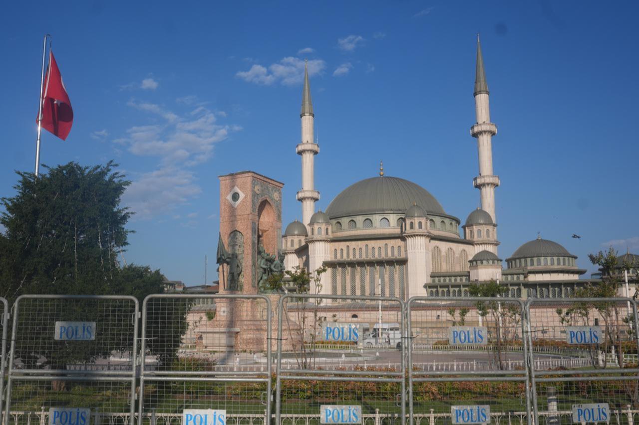Istanbul's Beyoglu district bans public assemblies for 24 hours Image