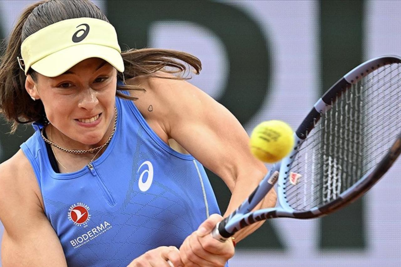 Turkish tennis player Zeynep Sonmez becomes first Turkish woman to reach Wimbledon 2nd round Image