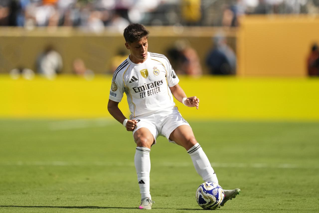 Arda Guler attacking midfield of Real Madrid and Turkey during the FIFA Club World Cup 2025 semi-final match between Paris Saint-Germain and Real Madrid CF at MetLife Stadium in East Rutherford, United States, on July 9, 2025. (AA Photo)