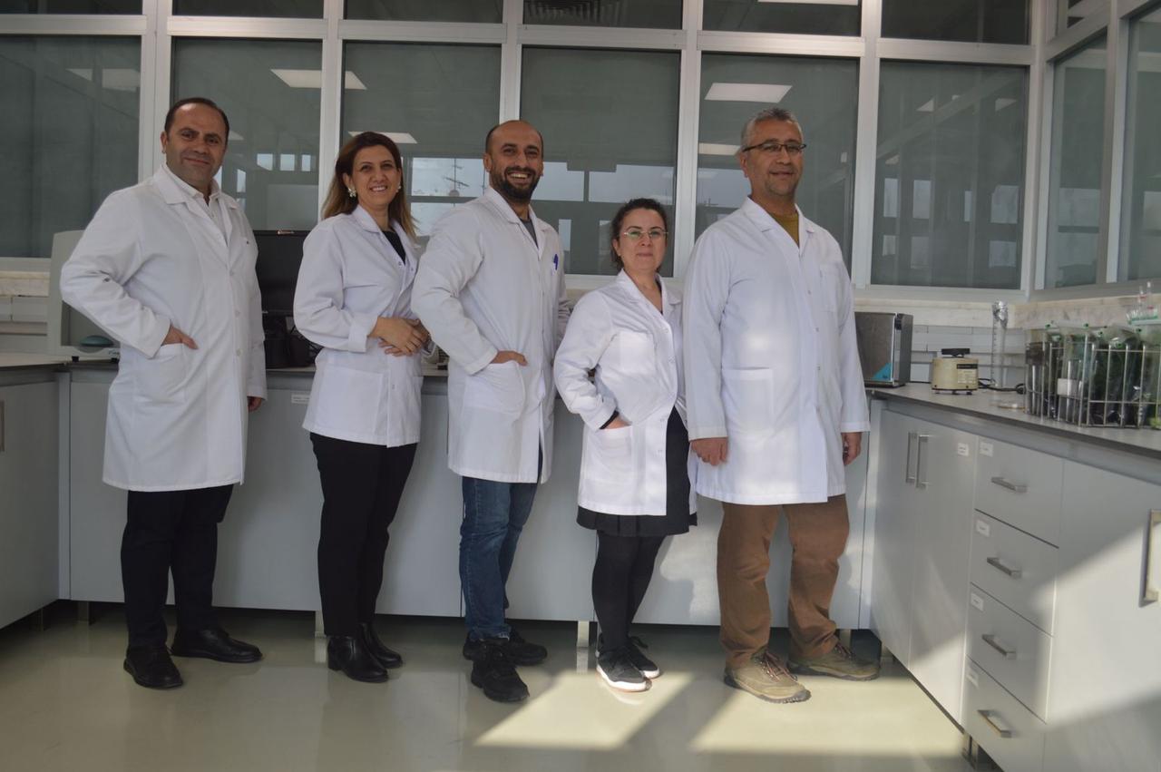 Chemical technician Ramazan Aydogmus, food engineer Redife Aslihan Ucar, and her team. (Photo via T24)