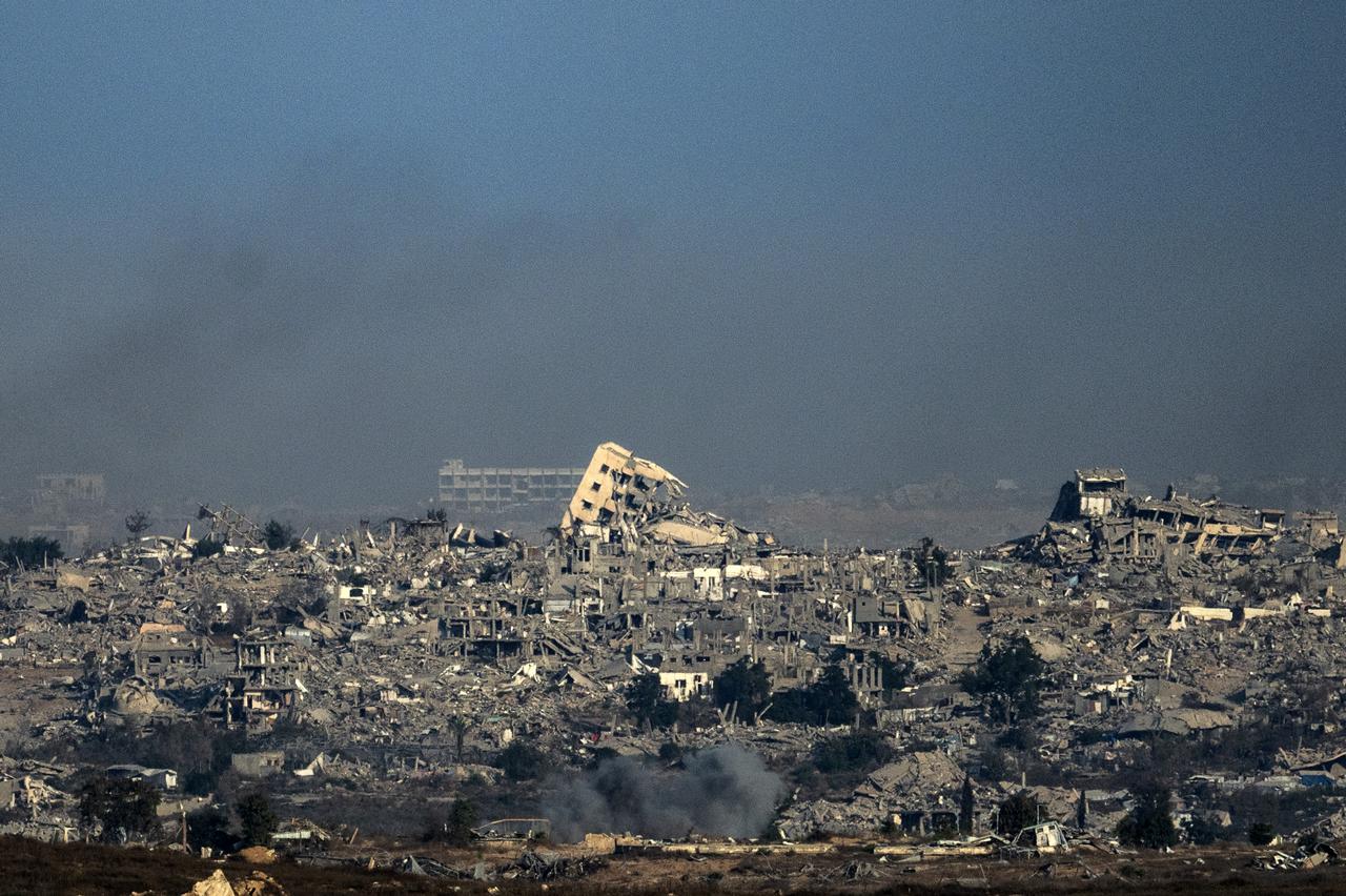 Smoke rises from northern Gaza following Israeli army attacks, as it is seen from the Sderot area in Israel on July 10, 2025. (AA Photo)