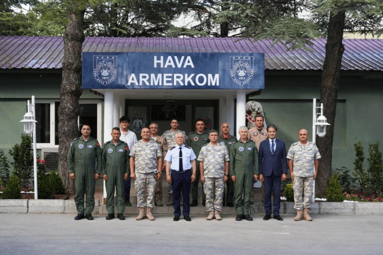 Turkish air force establishes new research center, test squadron commands  Image