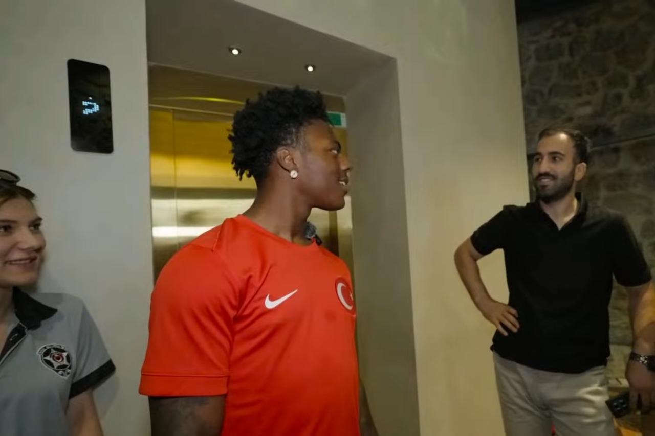 IShowSpeed faces language challenges during Galata Tower visit Image
