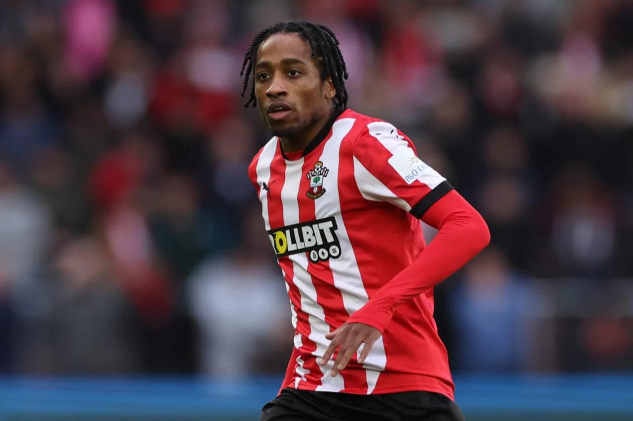 Besiktas reaches preliminary deal with English defender Kyle Walker-Peters Image