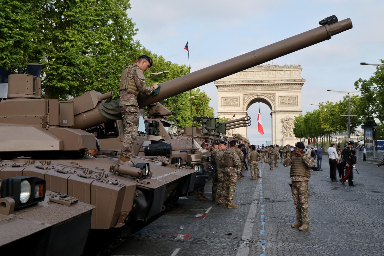 France to double defense budget to $74B by 2027, three years ahead of schedule