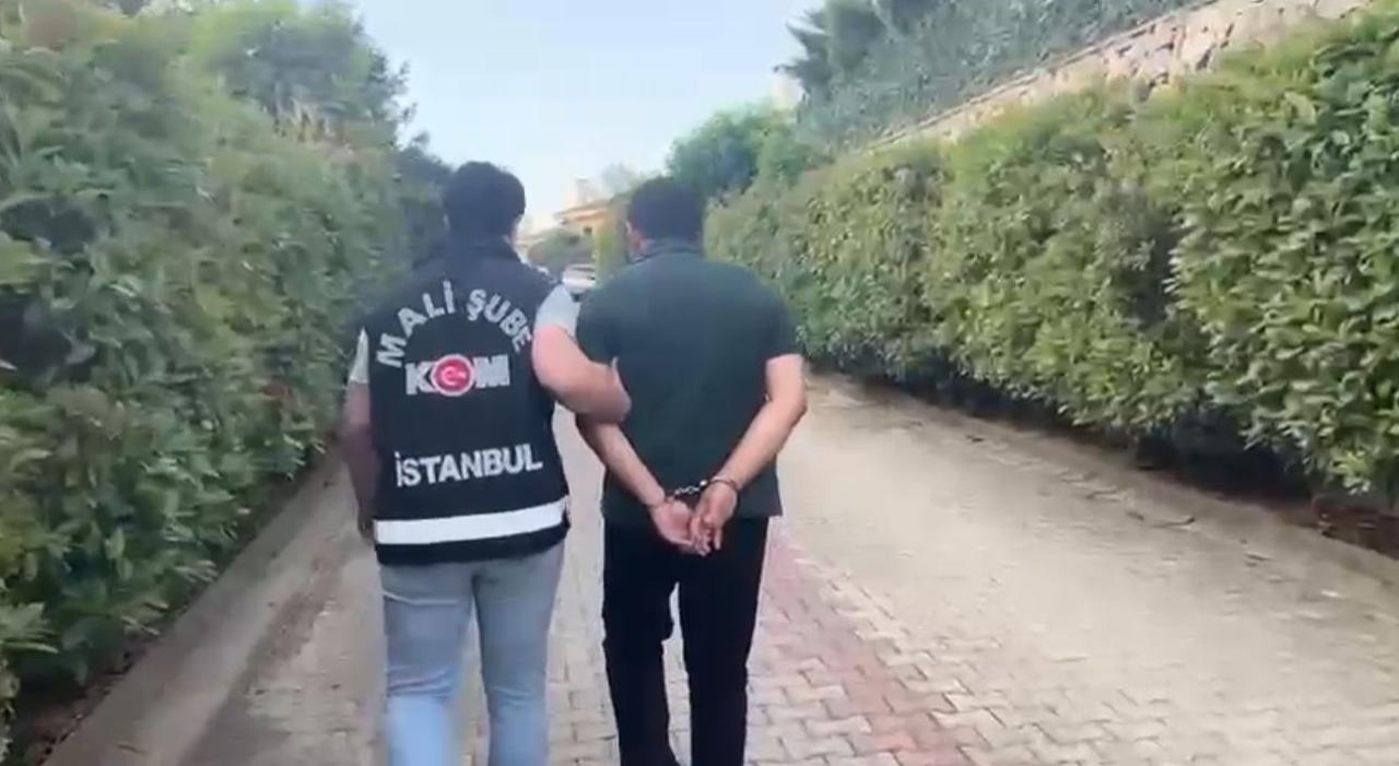National Police Department's Anti-Smuggling and Organized Crime Branch teams during operations targeting FETO in Ankara, Türkiye on 15 July, 2025. (AA Photo)