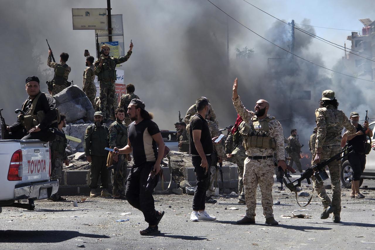 Syria's security forces enter the predominantly Druze city of Sweida on July 15, 2025. (AFP Photo)