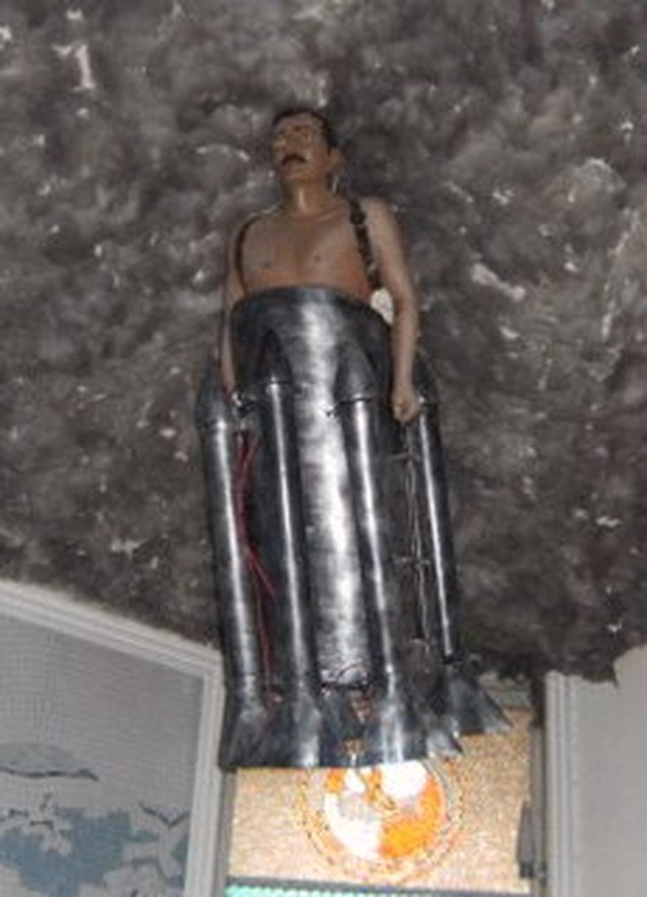 A sculpture of Lagari Hasan Celebi is on display at the Turkish Air Association Museum in Ankara. (Photo via Wikimedia)