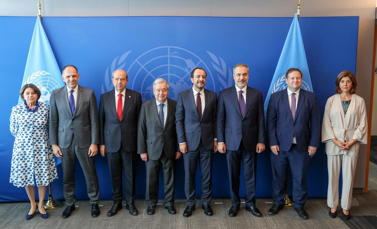 Foreign Minister Hakan Fidan (3rd R) and United Nations Secretary-General Antonio Guterres (4th L) pose for a photo at the UN Headquarters in New York, U.S., on July 17, 2025. (Turkish Foreign Affairs Ministry/Handout)