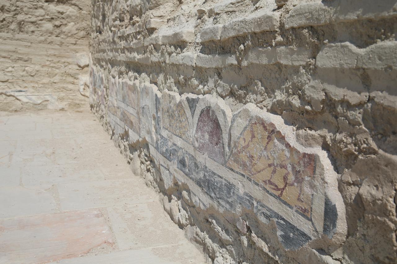 Colorful frescoes on the interior walls of an ancient villa covering 1,500 square meters uncovered in excavations at Tripolis ancient city, Buldan district, Denizli, Türkiye, July 18, 2025. (AA Photo)
