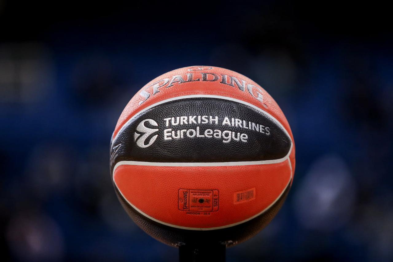 Basketball shows  Turkish Airlines EuroLeague  written on its surface. (Photo via EuroLeague Basketball)