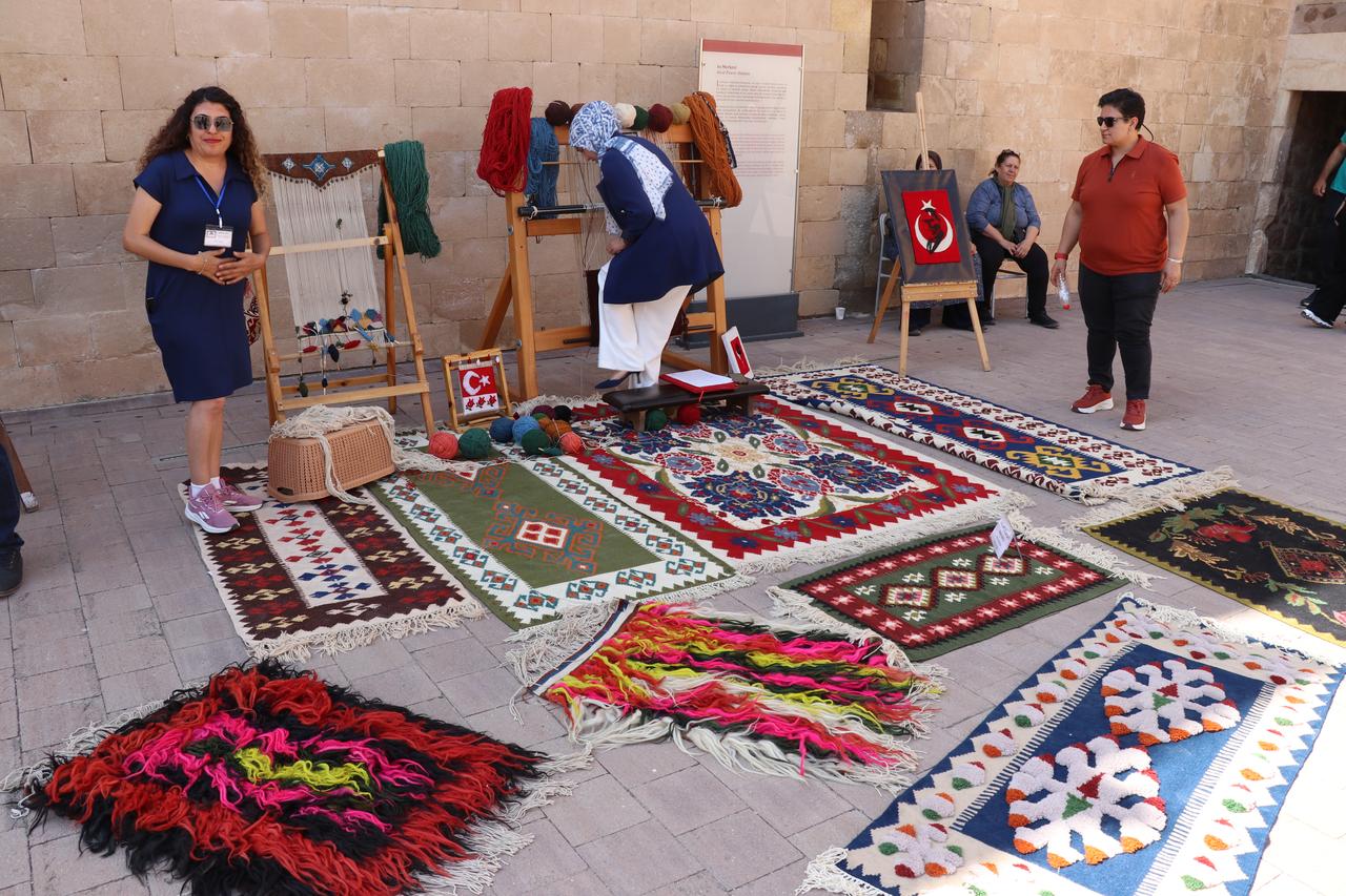 Traditional Turkish artworks such as calligraphy, illumination, miniature painting, marbling, tile art, and wood carving were showcased at the historic Ishak Pasha Palace in Dogubayazit, Agri. (AA Photo)