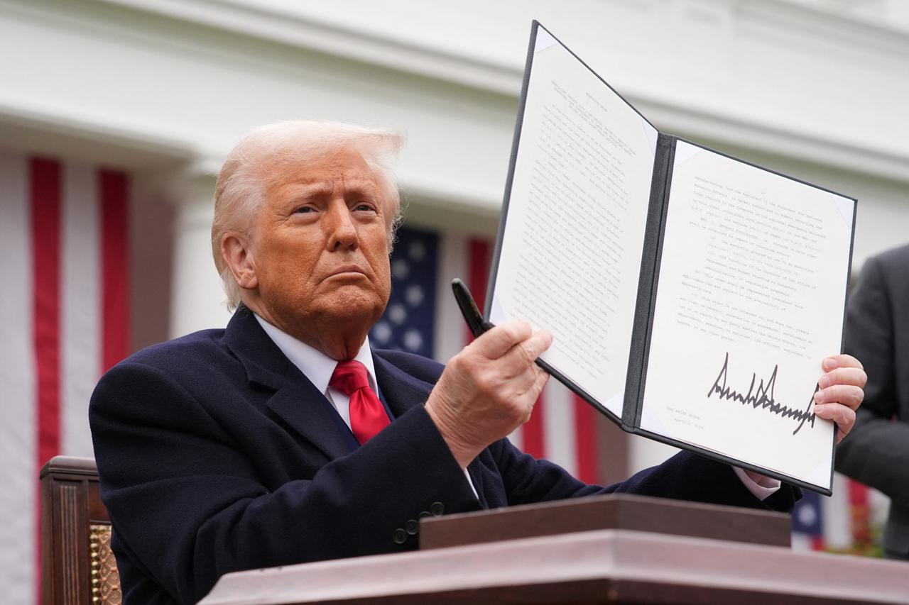 US gains tariff-free market access to Vietnam in trade deal lowering tariffs