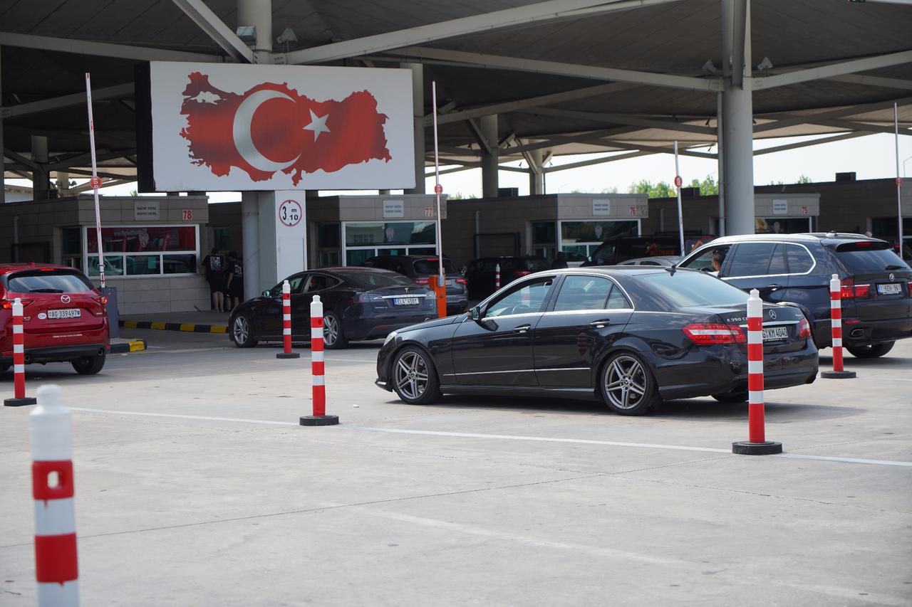 Returning Turks contribute $20B to Türkiye’s summer economy Image