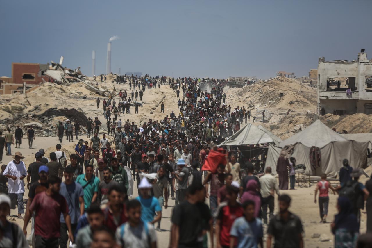 Injured Palestinians are transported to hospitals after Israeli forces open fire on civilians waiting for humanitarian aid in the Zikim area, on July 20, 2025. (AA Photo)