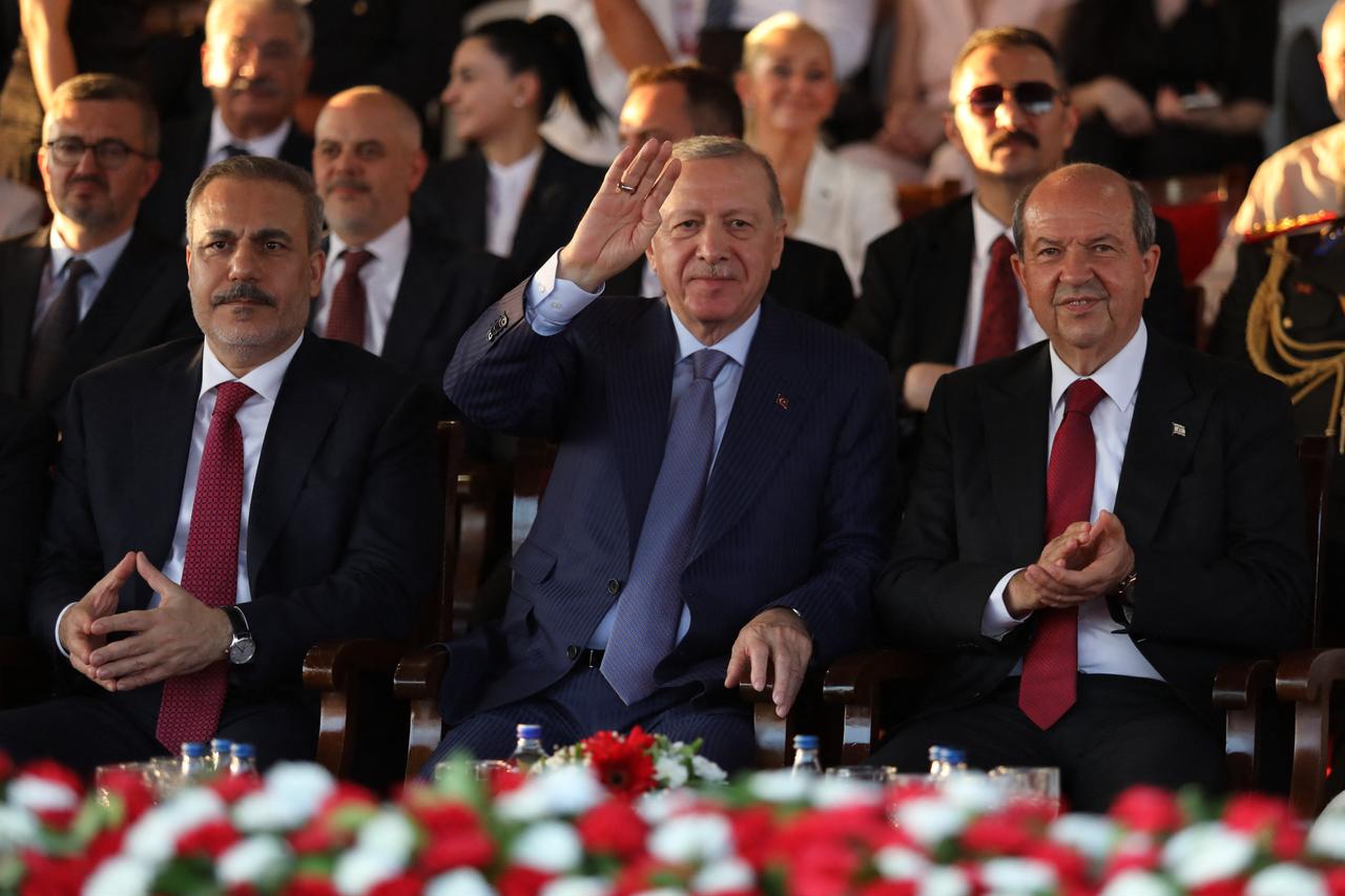 President Erdogan reaffirms 2-state stance, backs sovereign Turkish Cyprus