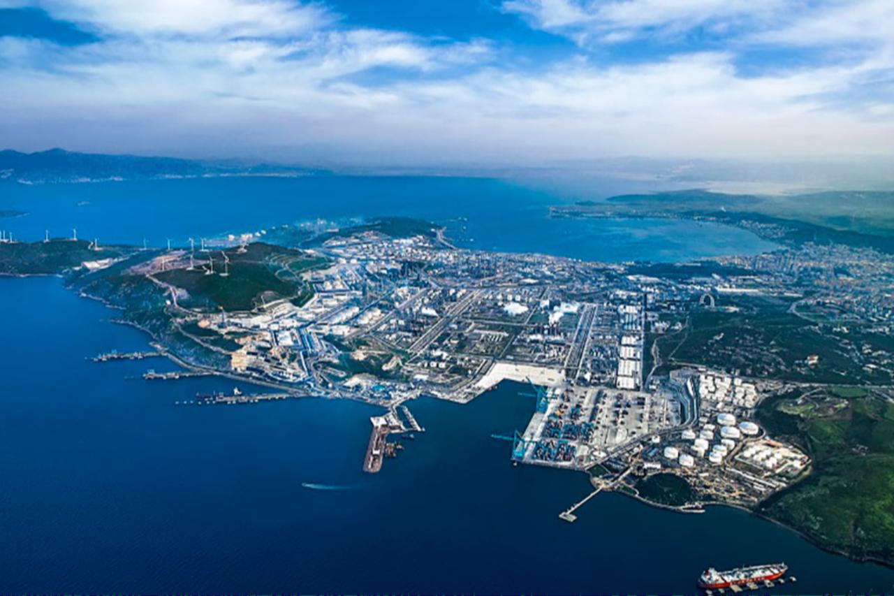 Azerbaijan's Socar in talks to sell largest Aegean port facility in Türkiye: Report Image