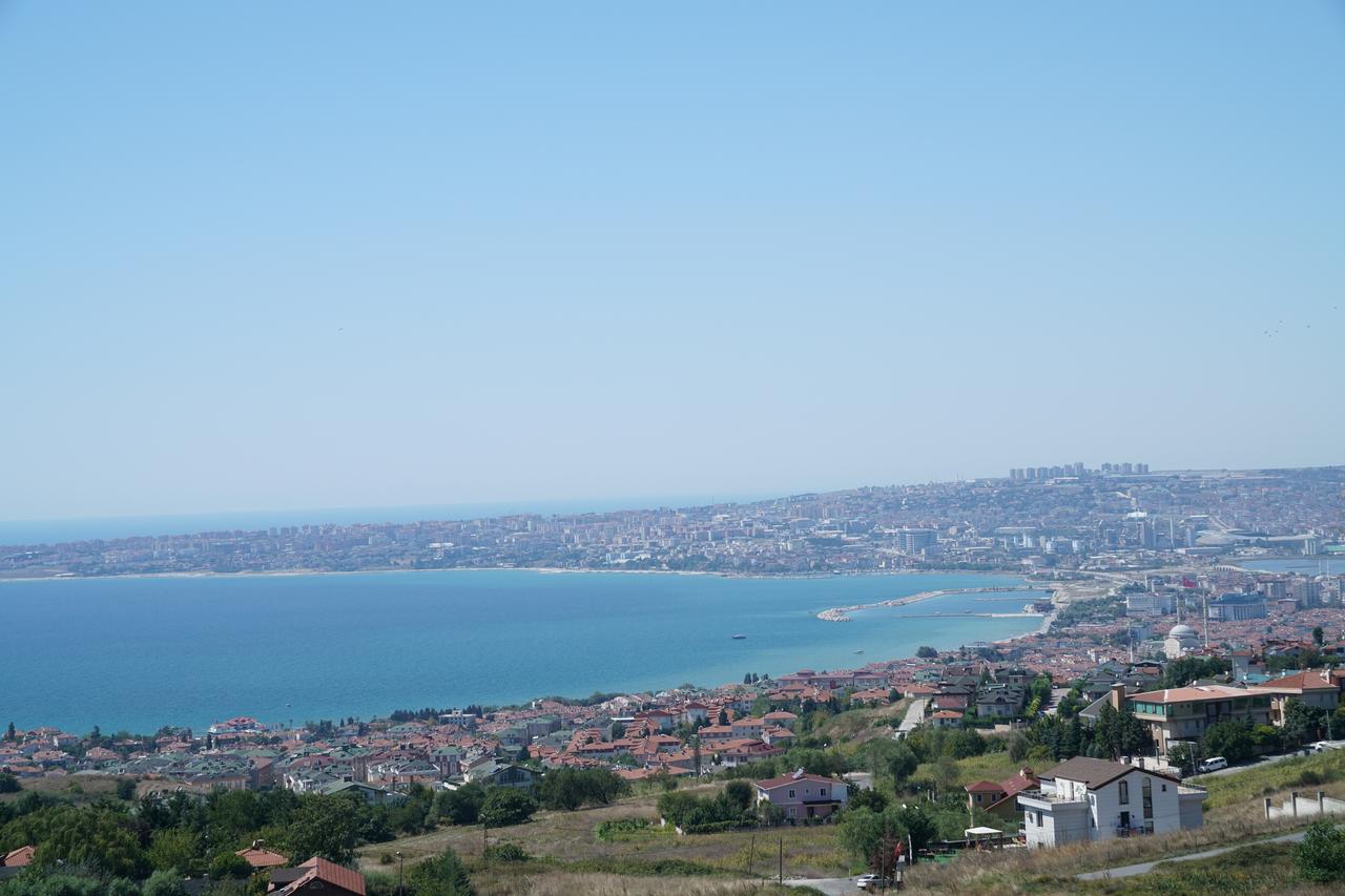 View of Buyukcekme along side with the beach. (Adobe Stock Photo)