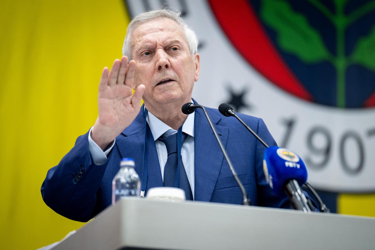 Former Fenerbahce president Aziz Yildirim delivers a speech at the high council meeting at Faruk Ilgaz Facilities in Istanbul, Türkiye, July 26, 2025. (AA Photo)