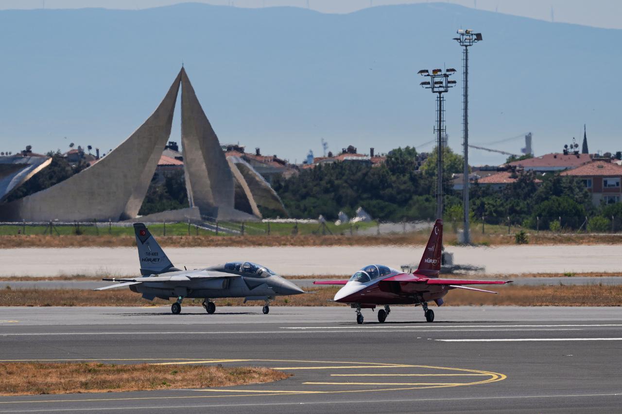 Hurjet's parade during IDEF 2025 at the Istanbul Expo Center in Istanbul, Türkiye on July 22, 2025. (AA Photo)