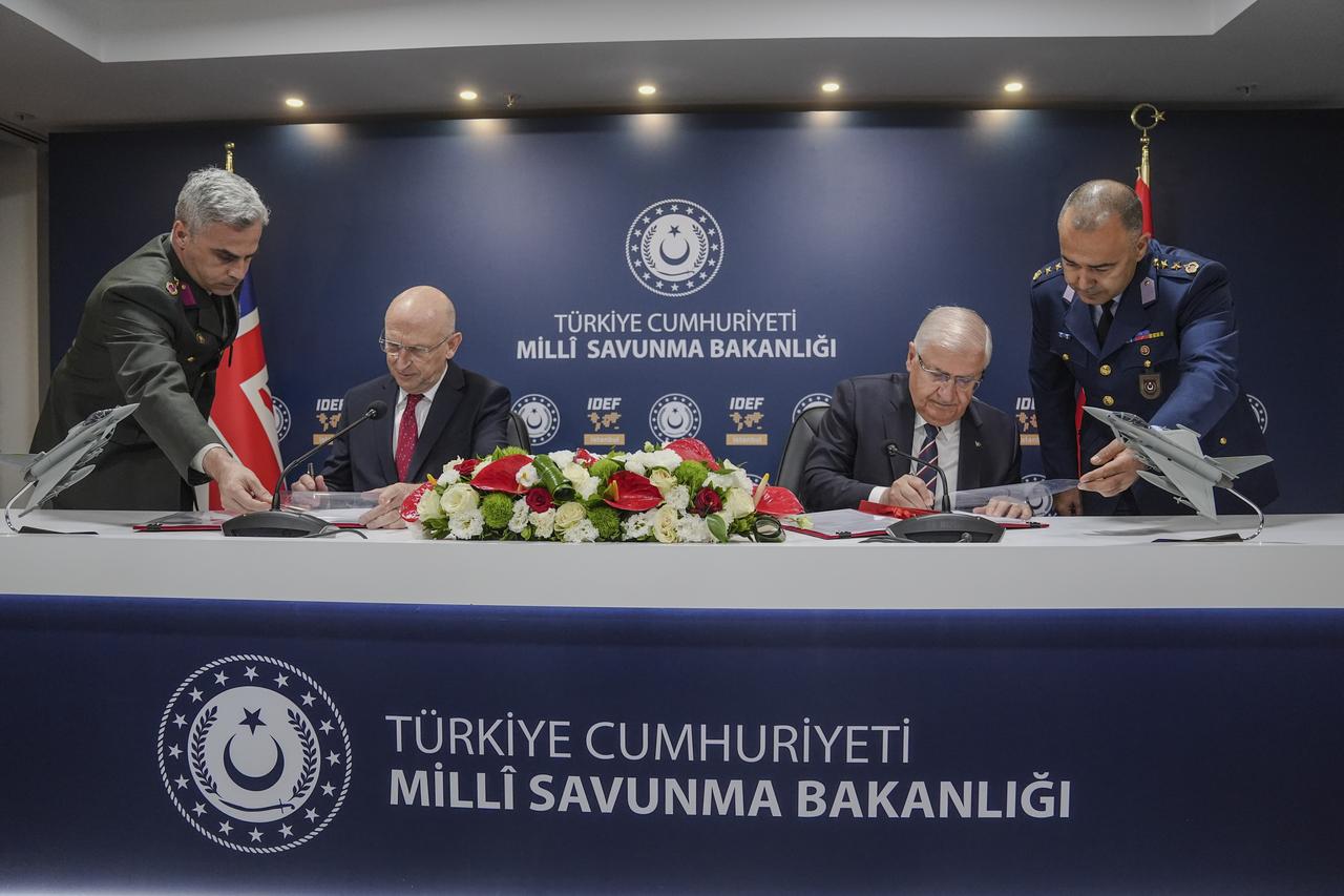 Defense Minister Yasar Guler and British Defense Secretary John Healey sign a comprehensive memorandum of understanding regarding Türkiye's acceptance as a Eurofighter Typhoon user in Istanbul, Türkiye on July 23, 2025. (AA Photo)