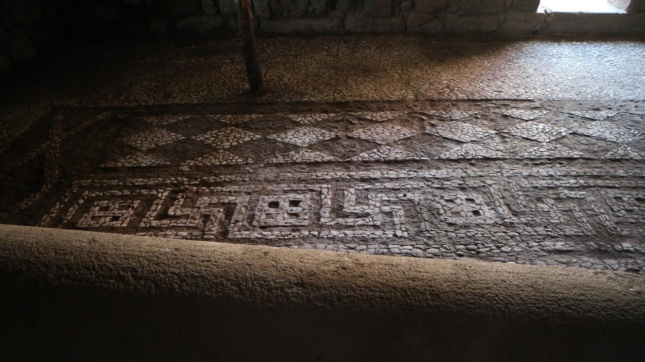 2,200-year-old mosaic found in the ancient city of Assos, Canakkale, Türkiye, January 22, 2025. (AA Photo)