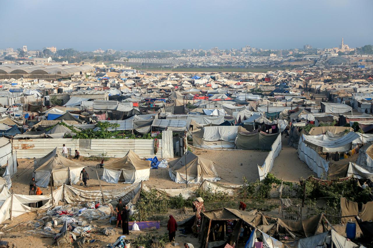 Tents sheltering Palestinians displaced by conflict are pictured in the Japanese neighbourhood in the northwest of Khan Yunis in the southern Gaza Strip on July 28, 2025. (AFP Photo)