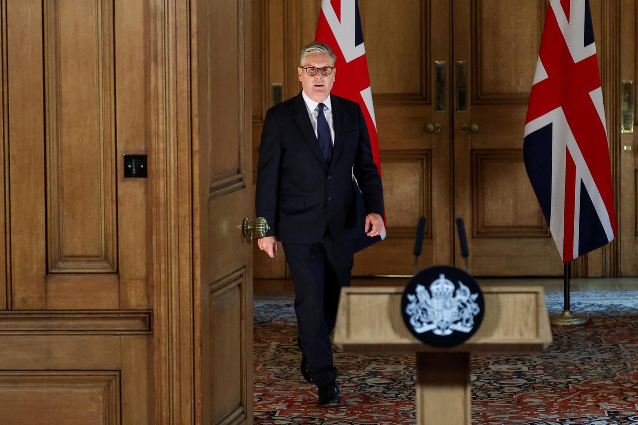 Britain's Prime Minister Keir Starmer approaches the podium to make an address following an emergency cabinet meeting on Gaza at 10 Downing Street in London, UK on July 29, 2025. (AFP Photo)
