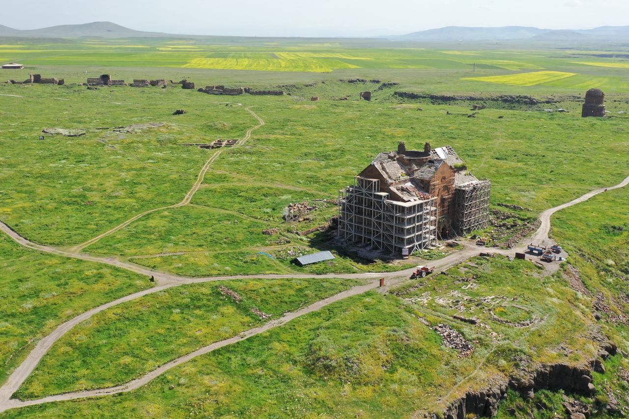 Restoration underway at historic mosque where first Friday prayer held in Anatolia Image