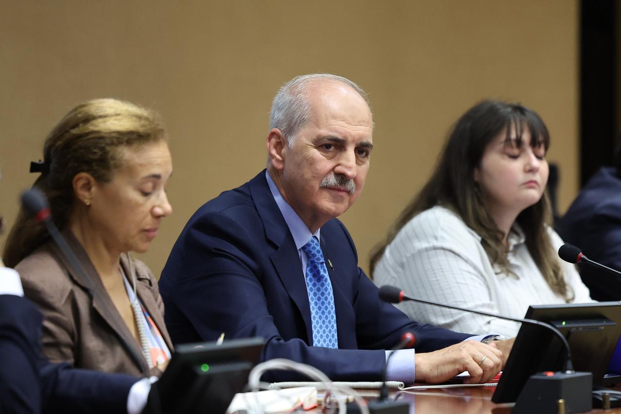 Parliament Speaker Numan Kurtulmus meets with journalists from the Association of Press Members Accredited to the United Nations Office (ACANU) in Geneva, Switzerland on July 31, 2025. (Photo via Turkish Grand National Assembly)