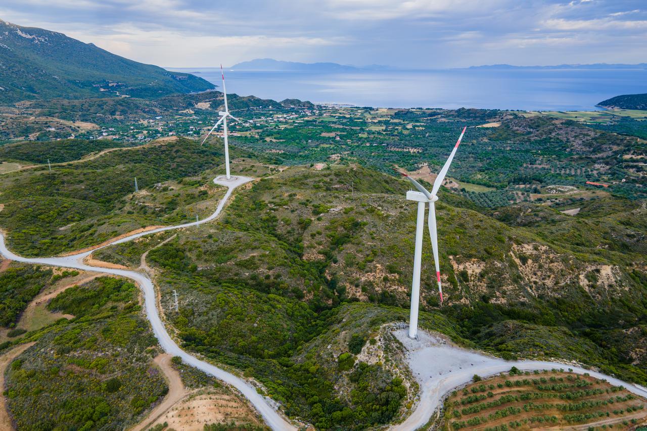 Türkiye's solar and wind power share reaches record high in June Image