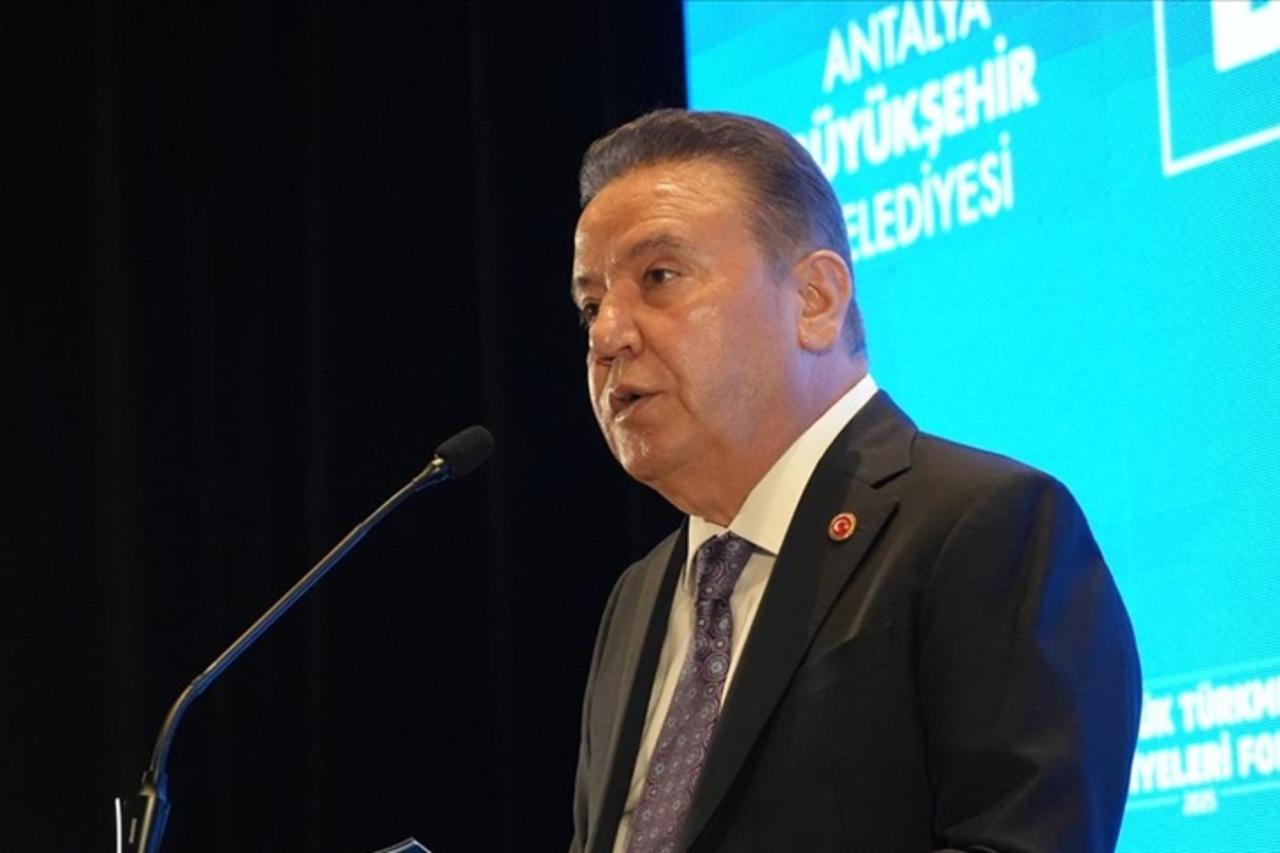 Antalya Mayor Muhittin Bocek arrested in bribery probe