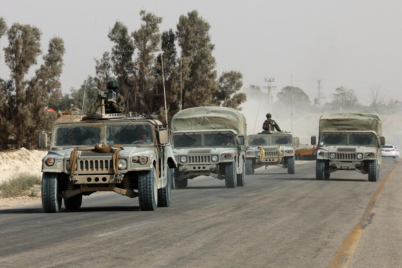 Israeli troops deploy at a position on Israel's border with the Gaza Strip on July 1, 2025. (AFP Photo)