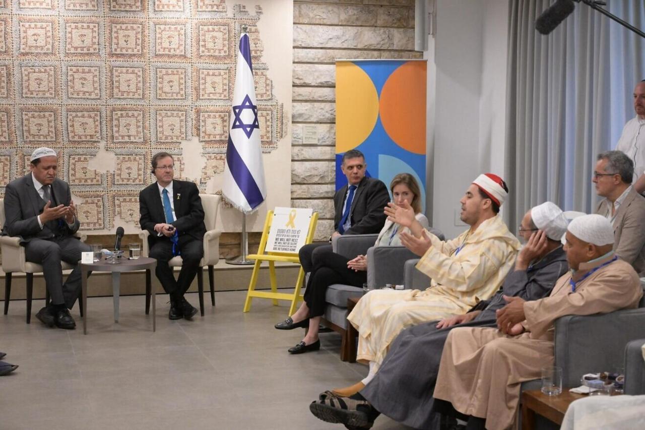 Dutch imam suspended after singing Israeli anthem during Jerusalem visit 