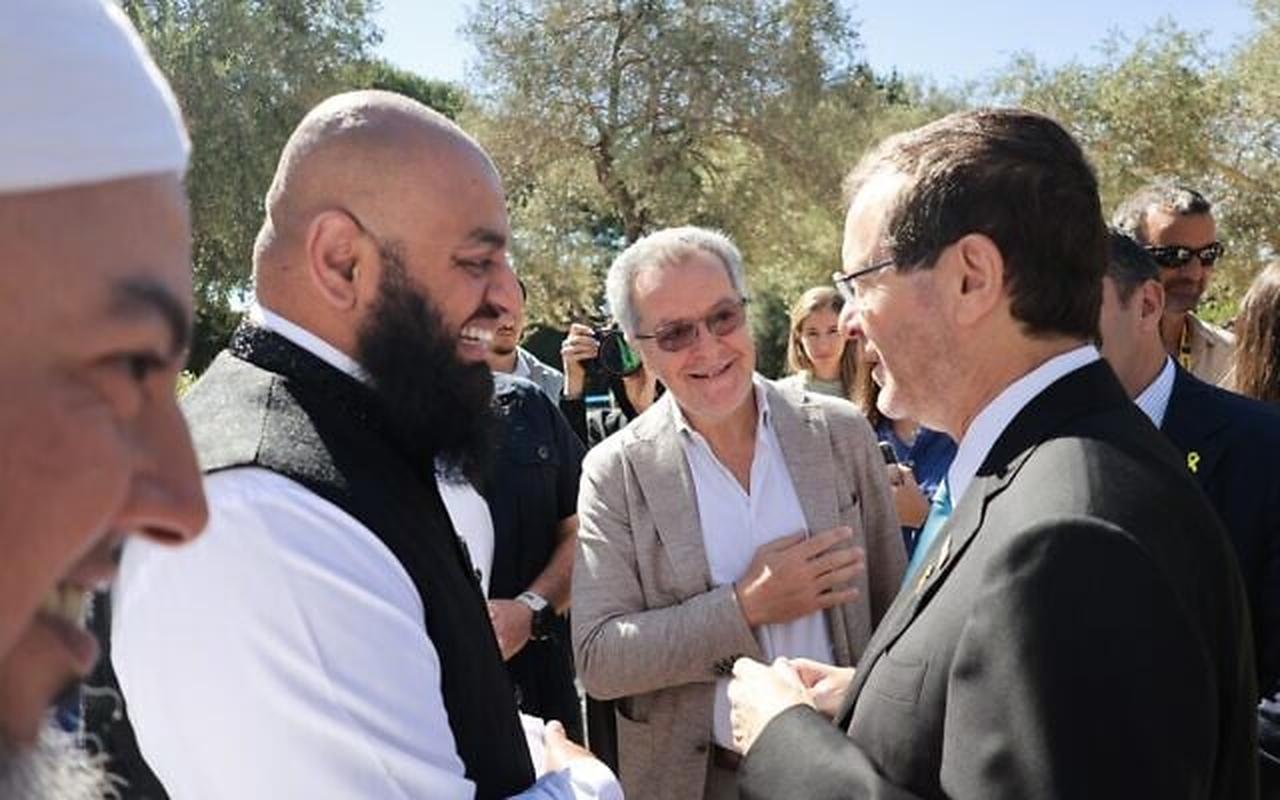 Noor Dahri with the İsraeli president Isaac Herzog , July 7,2025.( Photo by Times od İsrael )