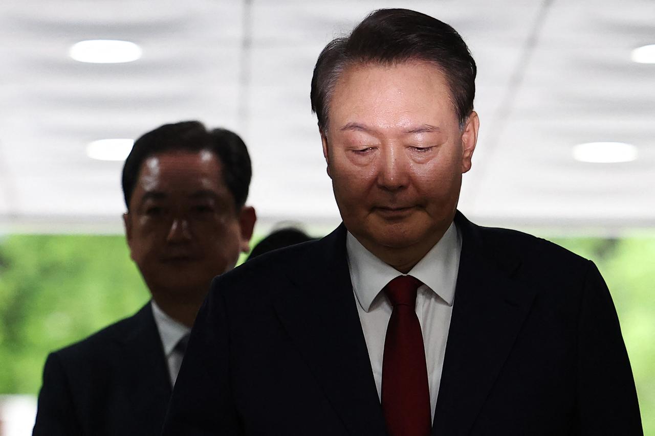 South Korea re-arrests ousted President Yoon over failed martial law move