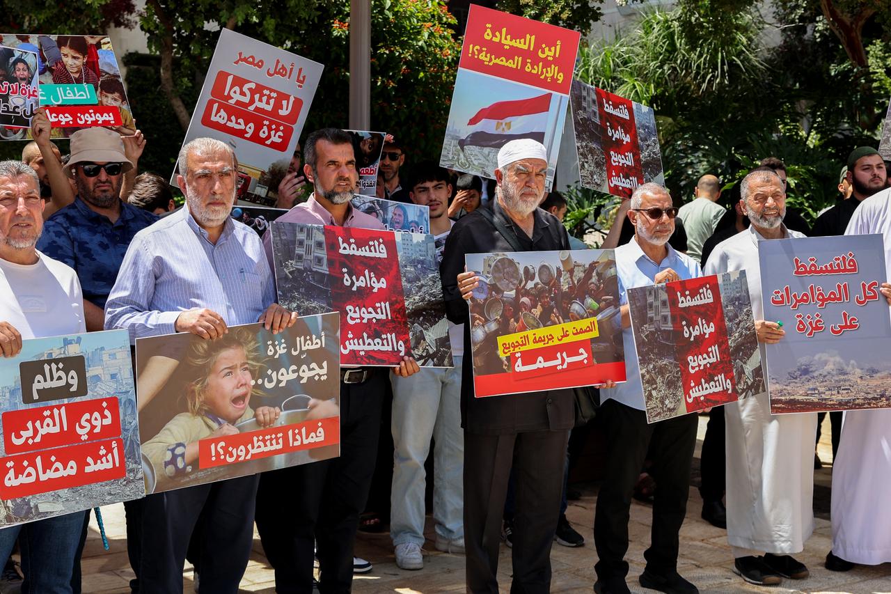 Protest targeting Egypt over Gaza blockade draws fire from Arab, Palestinian voices Image