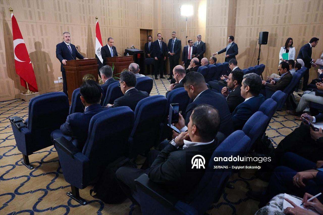 As part of his visit to Egypt, Foreign Minister Hakan Fidan met with Egyptian Foreign Minister Badr Abdel Aaty at the Prime Minister’s Office in El Alamein,July 26, 2025. ,(AA  photo )