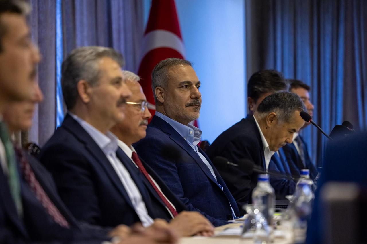 Foreign Minister Hakan Fidan speaking during a meeting with NGO representatives in Aksaray, Aug. 10, 2025. (AA Photo)