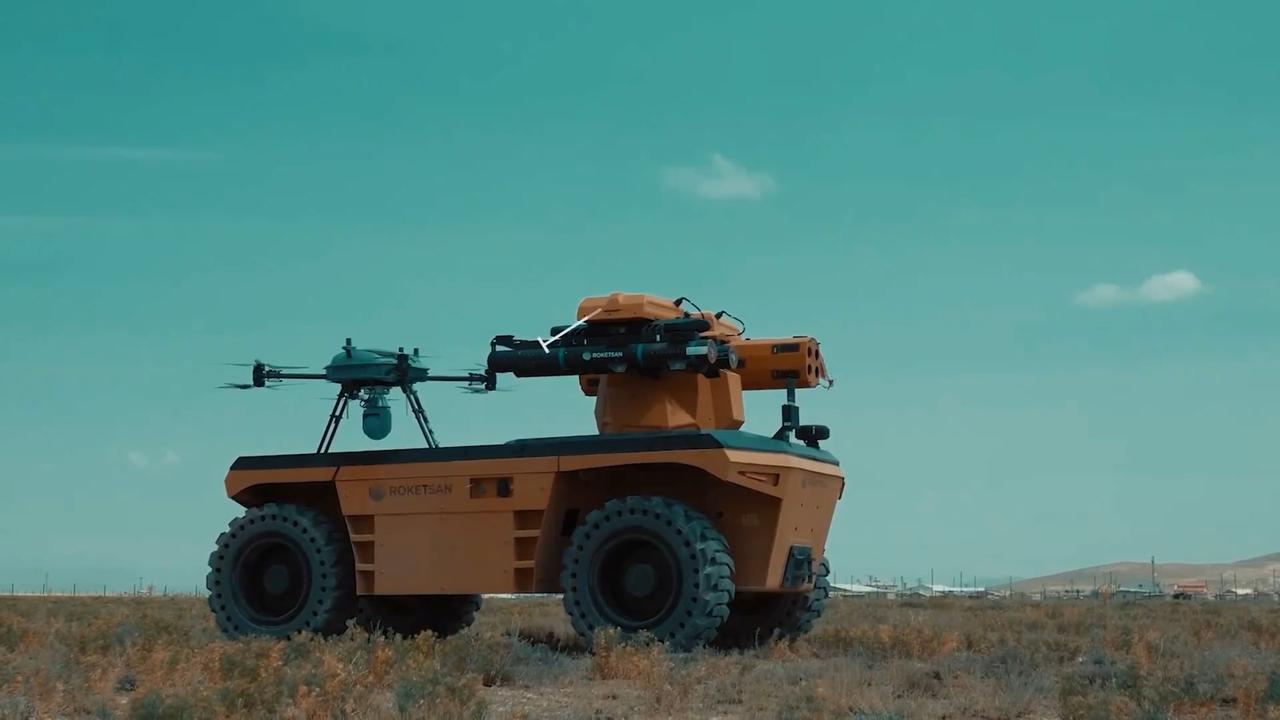 Roketsan's unmanned ground vehicle (UGV) with a drone during AGMOSS (Network-Centric Autonomous Weapon System) testing on 10 August, 2025. (Photo via Roketsan)